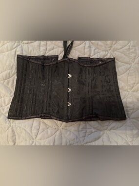 Dracula Clothing brand waist cincher